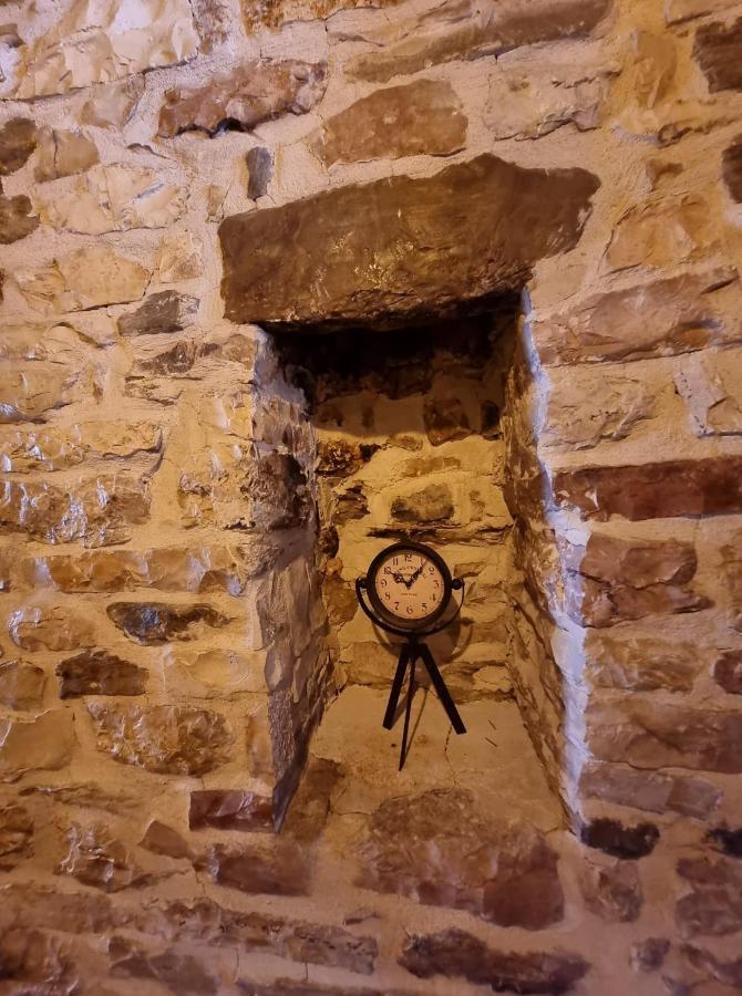 The Heart Of The Bazaar Guest House Gjirokastër Exterior foto