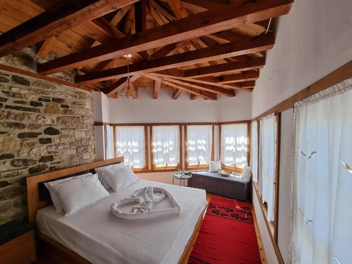 The Heart Of The Bazaar Guest House Gjirokastër Exterior foto