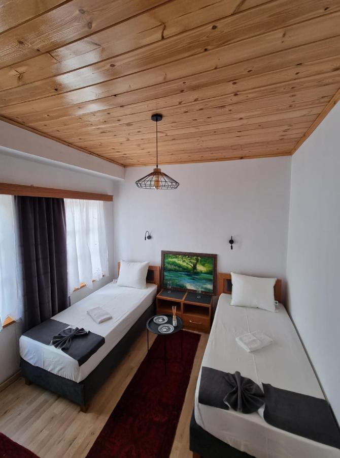 The Heart Of The Bazaar Guest House Gjirokastër Exterior foto